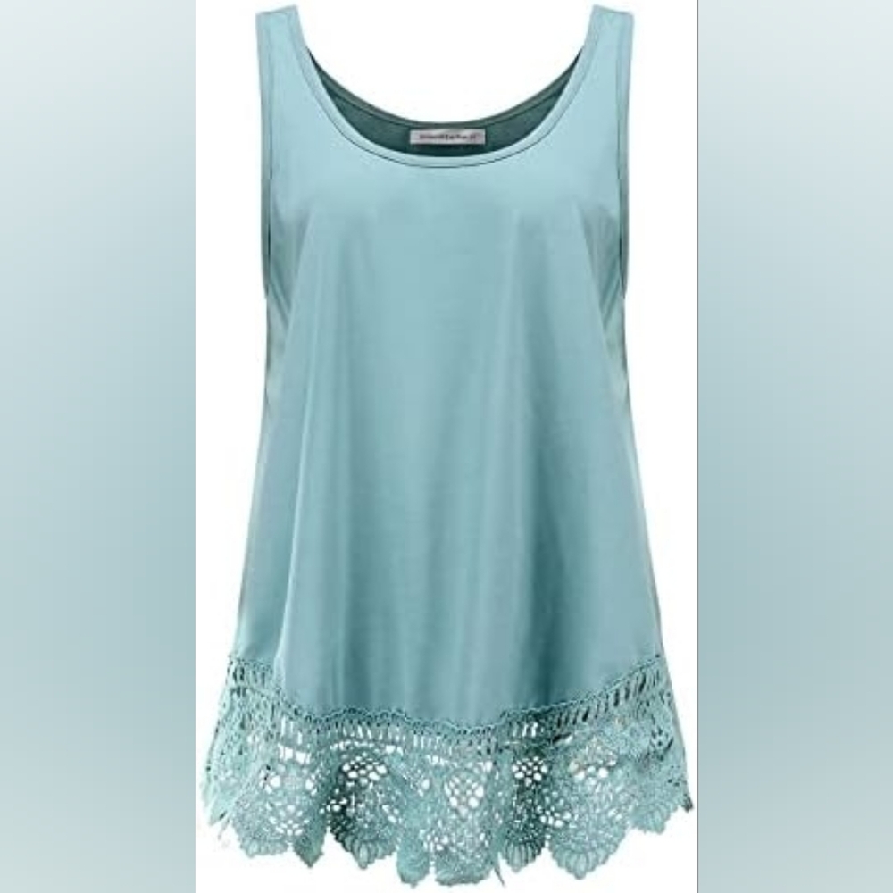 XiaoMaAnJi Sleeveless Lace Hem Top - NWOT